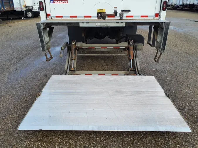 2019 FREIGHTLINER/MERCEDES M2 106