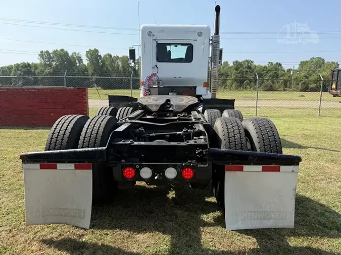 2018 KENWORTH T800