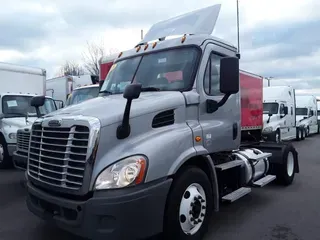 2019 FREIGHTLINER/MERCEDES CASCADIA 113