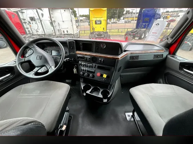 2021 INT LT625 6x4