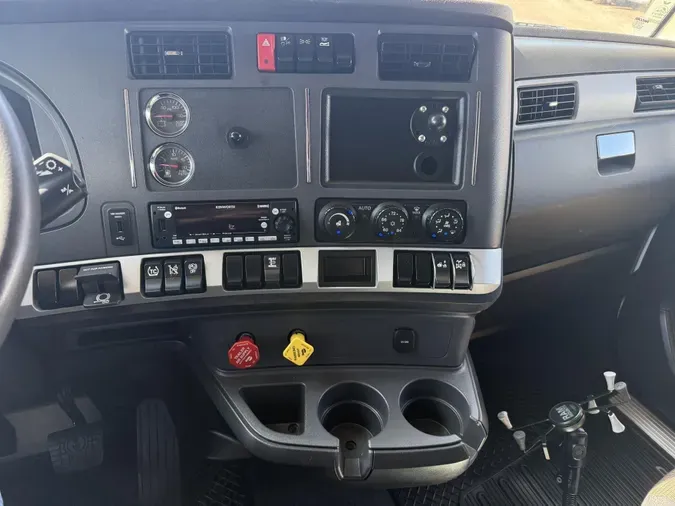 2023 Kenworth T680