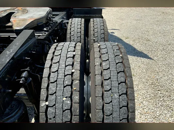 2022 INT LT625 6x4