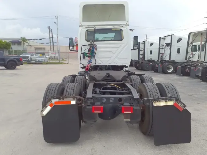 2019 NAVISTAR INTERNATIONAL LT625 DAYCAB T/A