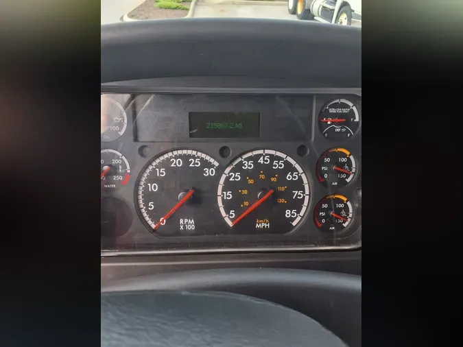 2019 FREIGHTLINER M2 106