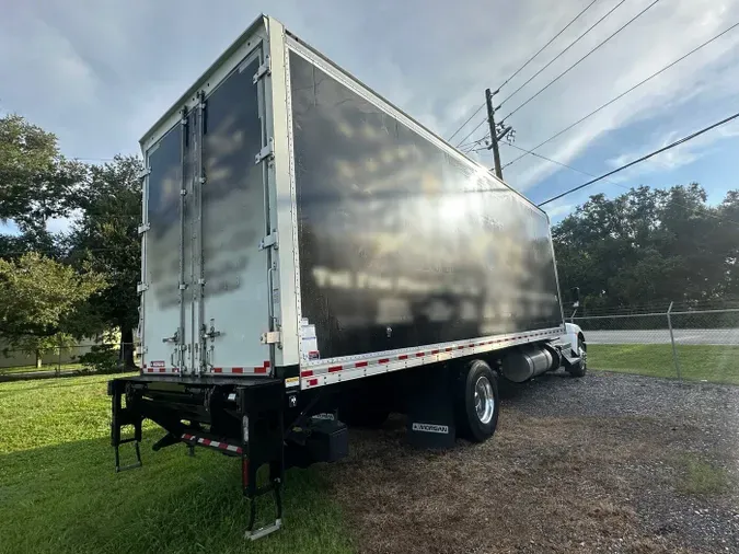 2021 Kenworth T270