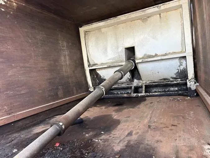 2005 FREIGHTLINER BUSINESS CLASS M2 106