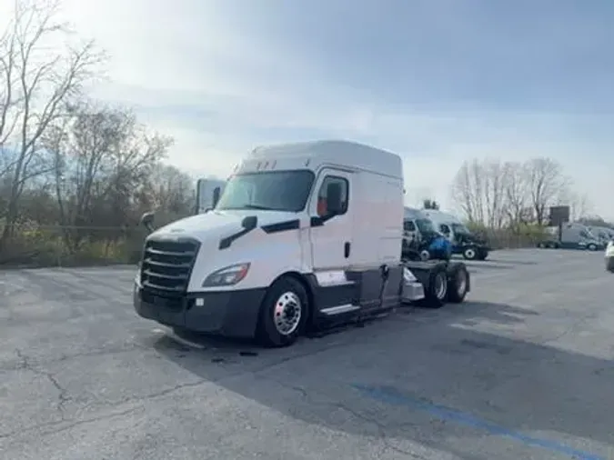 2020 Freightliner Cascadia