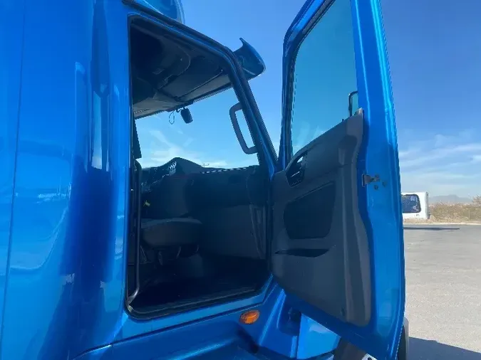 2019 International LT625