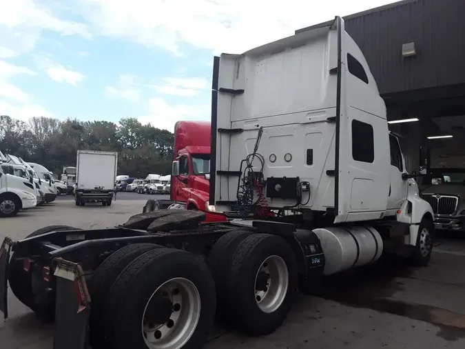 2020 NAVISTAR INTERNATIONAL LT625 SLPR CAB