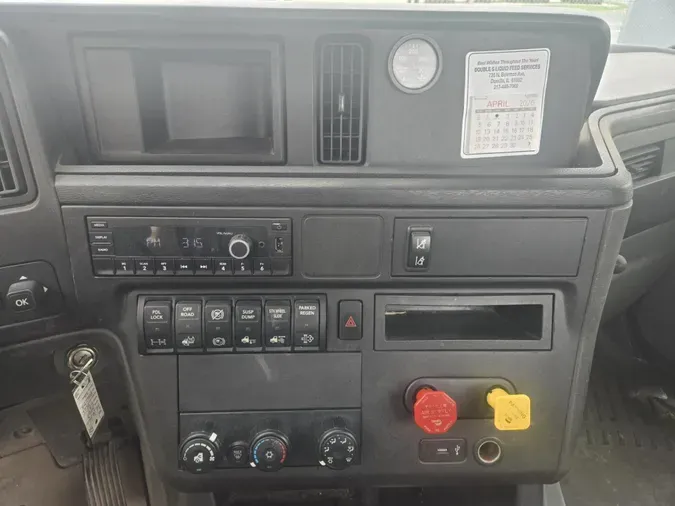 2023 International LT625