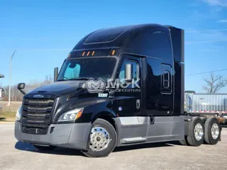 2022 FREIGHTLINER Cascadia 126