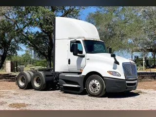2022 INT LT625 6x4