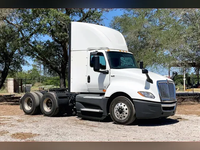 2022 INT LT625 6x46ffaee7a8d940193970bdc3e17c8ba19