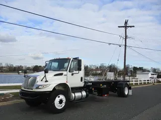 2016 INTERNATIONAL 4300