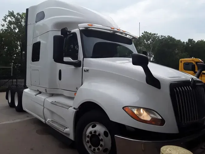 2020 NAVISTAR INTERNATIONAL LT625 SLPR CAB