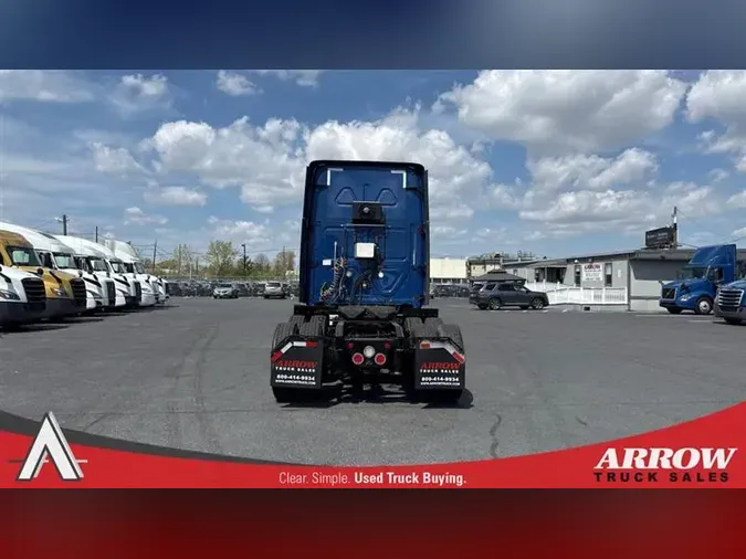 2019 FREIGHTLINER CA126