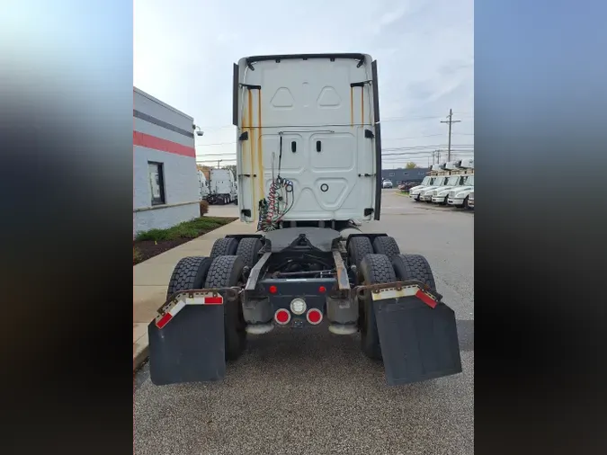 2019 FREIGHTLINER/MERCEDES CASCADIA 125