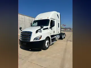 2018 Freightliner NEW CASCADIA PX12664