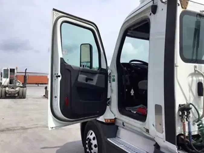 2019 Freightliner Cascadia