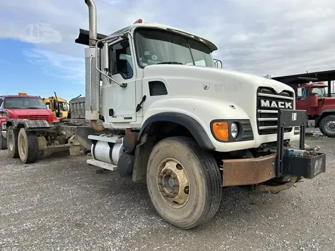 2006 MACK GRANITE CV7137009b7687c3995092ef6c7f8ca8ba049