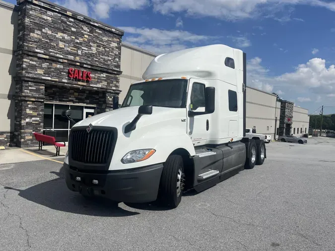 2021 International LT625
