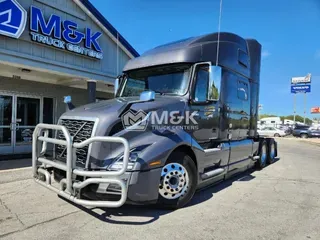 2024 VOLVO VNL64T860