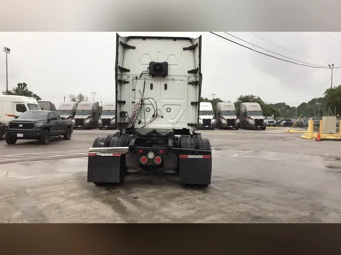 2021 Freightliner Cascadia
