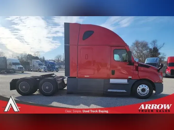 2021 FREIGHTLINER CA126