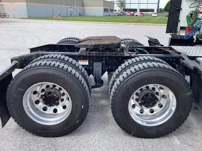 2022 Freightliner Cascadia 126