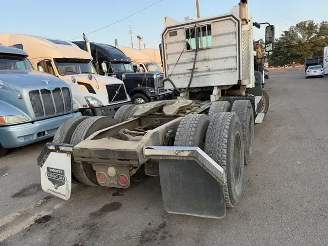 2004 FREIGHTLINER COLUMBIA 12070173b68e69a57ce91d813ba1c996a42