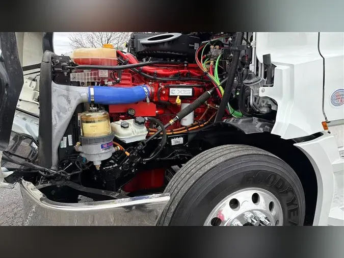 2023 FREIGHTLINER CA126