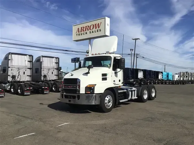 2021 MACK AN64T