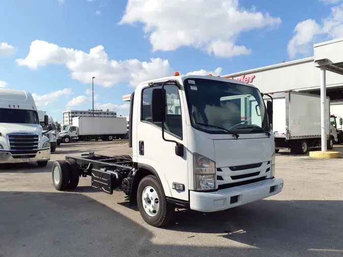 2018 ISUZU NPR HD