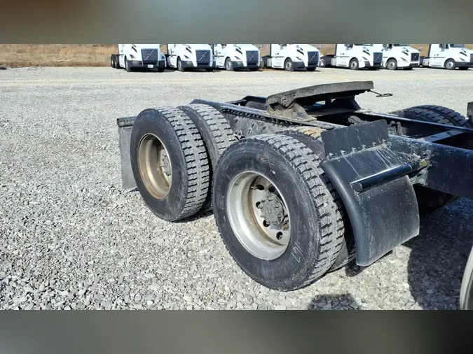 2020 Volvo VNR64T640