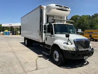 2017 INTERNATIONAL 4300