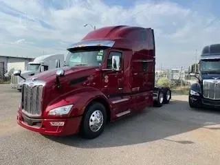  PETERBILT 579