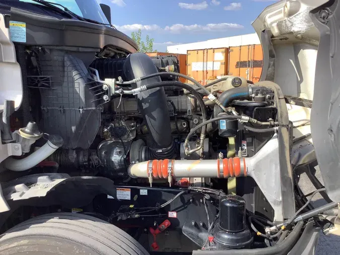 2022 Freightliner Cascadia 126702da920454a375a912132ebc97f3e2a