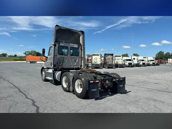 2020 Freightliner Cascadia 1267032144d16dbdfb683d2994000d53bad