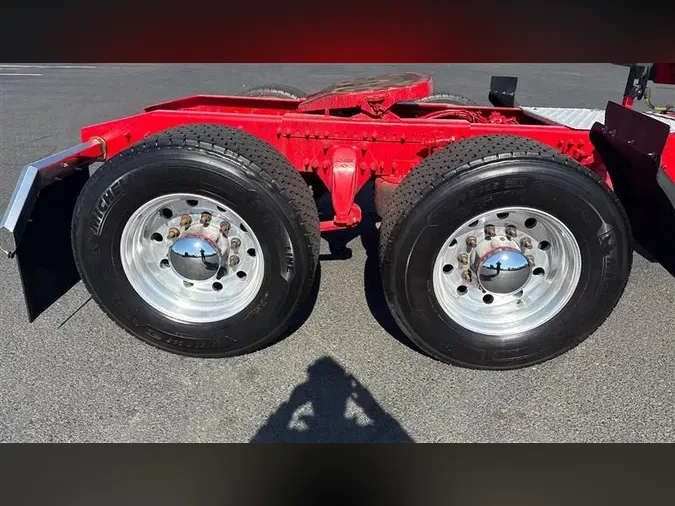 2019 FREIGHTLINER CA116