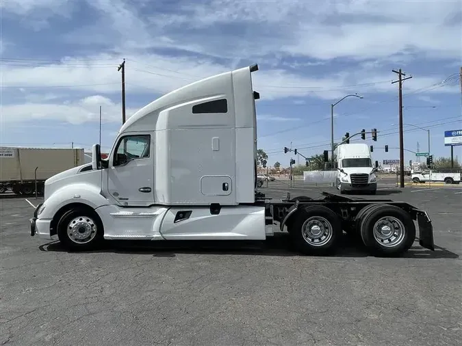 2021 KENWORTH T680