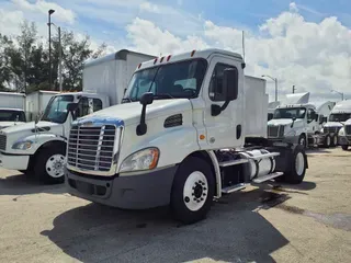 2016 FREIGHTLINER/MERCEDES CASCADIA 113