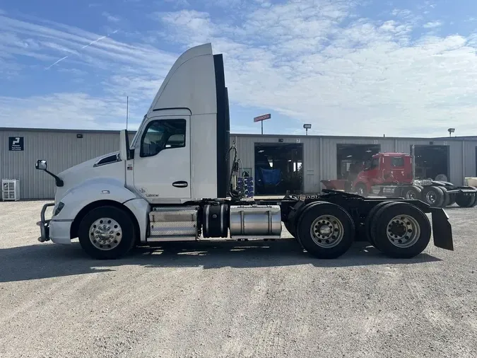 2021 Kenworth T680