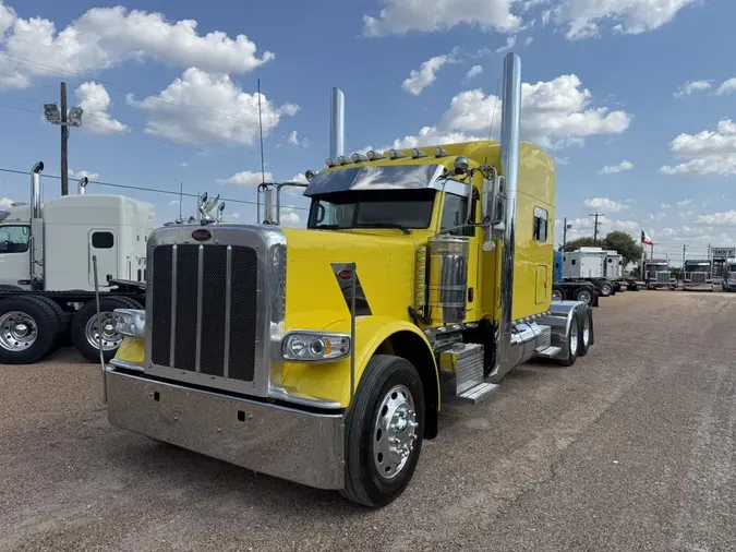 2023 Peterbilt 389