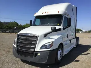 2020 FREIGHTLINER CA126