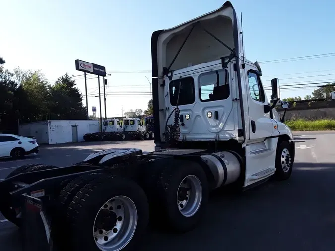 2019 FREIGHTLINER/MERCEDES CASCADIA 125703f4f893420748e938824221e81e415