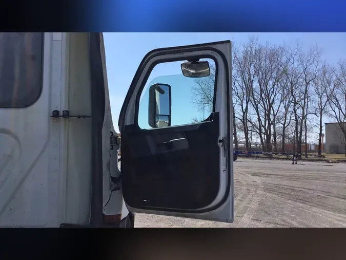 2020 Freightliner Cascadia 126