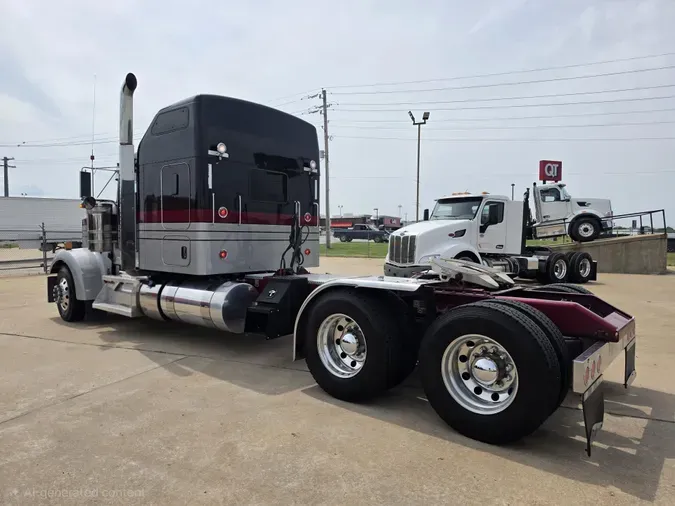 2024 Kenworth W90070427f4ba7758599f9854cbcdf3fffa1