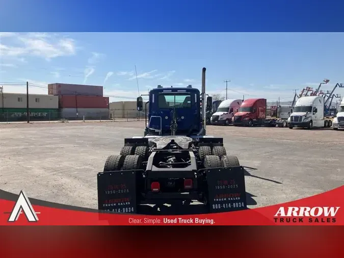 2021 MACK GR64BT