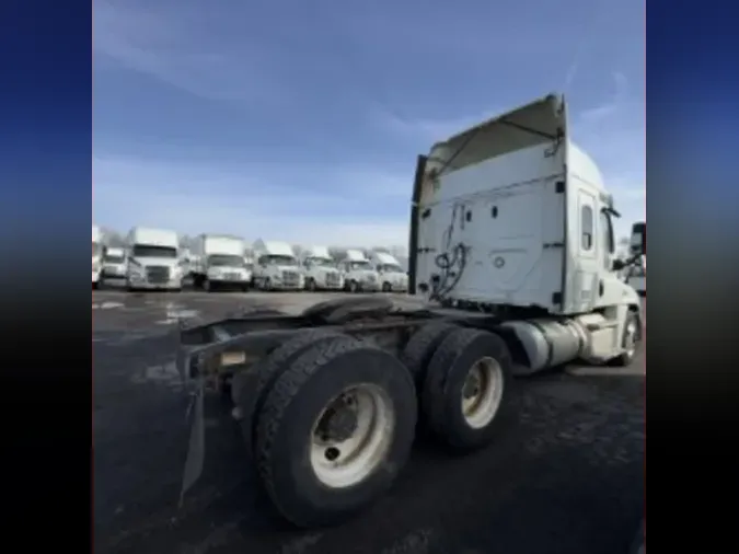 2019 FREIGHTLINER/MERCEDES CASCADIA 125