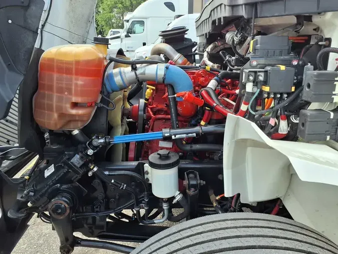 2019 NAVISTAR INTERNATIONAL 4300